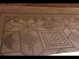 03833 ostia - regio i - insula iv - domus di giove e ganimede (i,iv,2) - raum 25 - mosaikfussboden - li - li ecke - detail.jpg